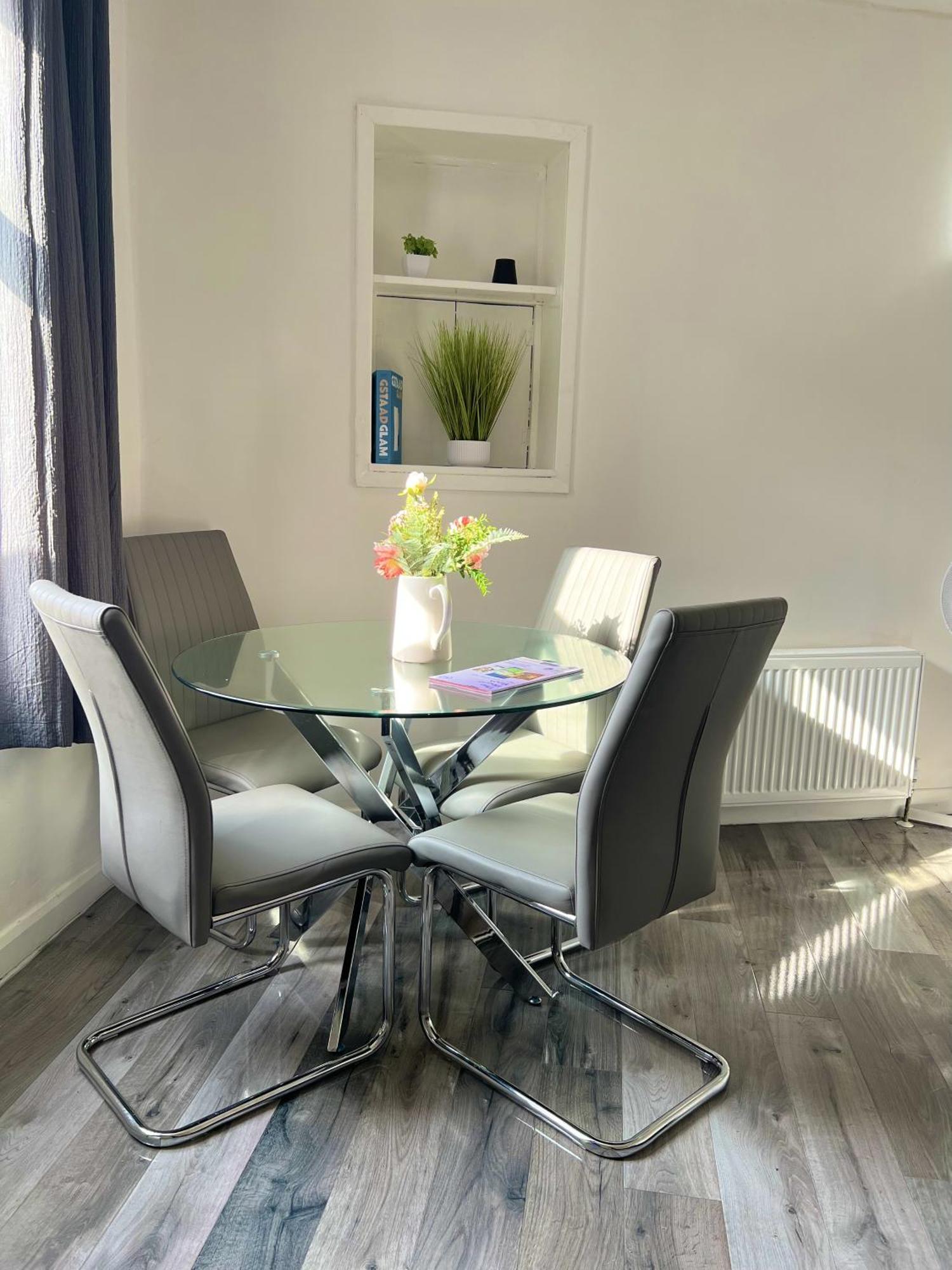 Villa 4 Brh For Large Group Birmingham Extérieur photo